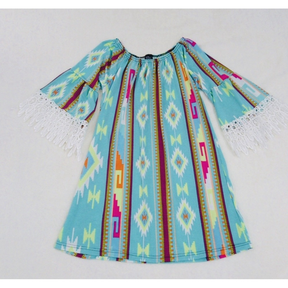 Win Win Womens Half Sleeve Lace Tunic Top  S/M Stretch Crochet Aztec Tribal Boho